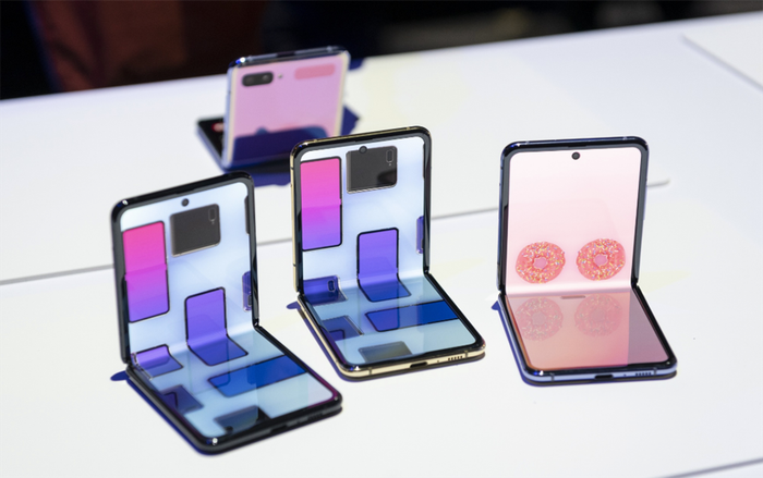 Vì sao Samsung đặt tên smartphone gập thứ hai của mình là Galaxy Z Flip?