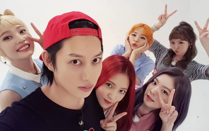 Dù hẹn hò với Momo như Heechul vẫn có cả hội chị em bạn dì cực thân thiết toàn sao nữ đình đám