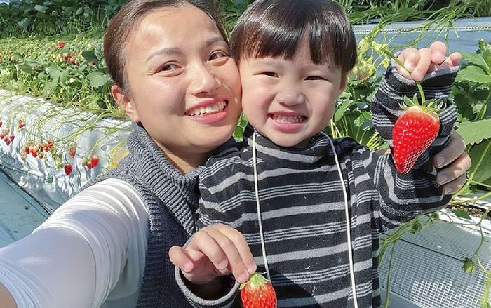 Sau thời gian chật vật vì luật mới của YouTube, Quỳnh Trần đã tìm được cách để có thể quay vlog cùng bé Sa