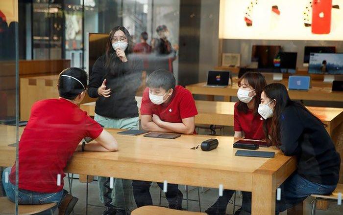 Apple Store ở Trung Quốc mở cửa trở lại sau nhiều ngày dừng hoạt động vì covid-19