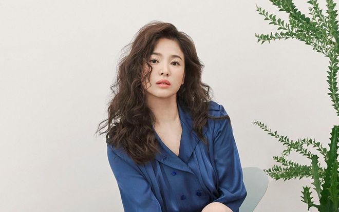Song Hye Kyo để tóc 'sợi mì', khoe vẻ đẹp tựa nữ thần ngày Valentine