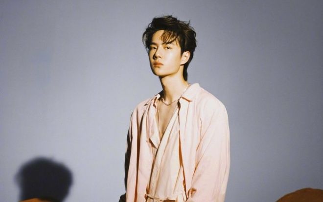 Vương Nhất Bác 'làm sập' trang web vì lượng truy cập mua tạp chí bị 'quá tải'