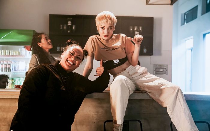 Giữa không khí tràn ngập yêu đương của Valentine 2020, Bảo Anh 'quậy tưng bừng' cùng Brittanya Karma và… vẫn chưa 'đổ' ai