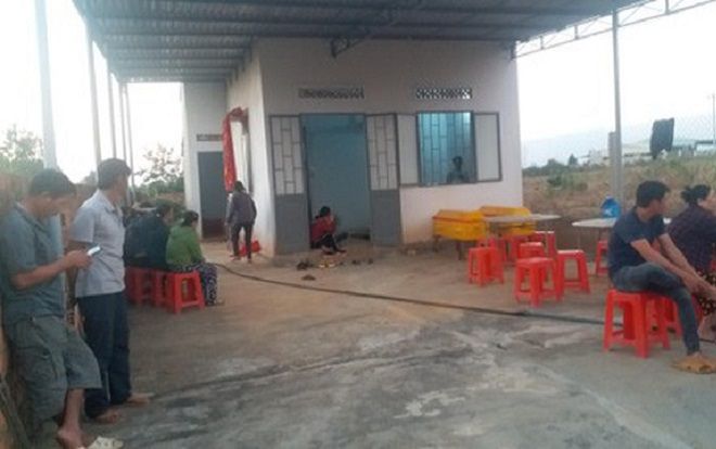 Về nhà ngoại ăn đám giỗ, 2 anh em ruột đuối nước tử vong