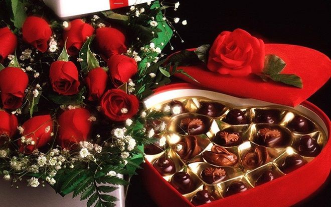 Nữ sinh tố bạn trai keo kiệt vì quà Valentine chỉ vỏn vẹn 300.000 đồng và cái kết cả đôi bị 'ném đá' vì lí do này