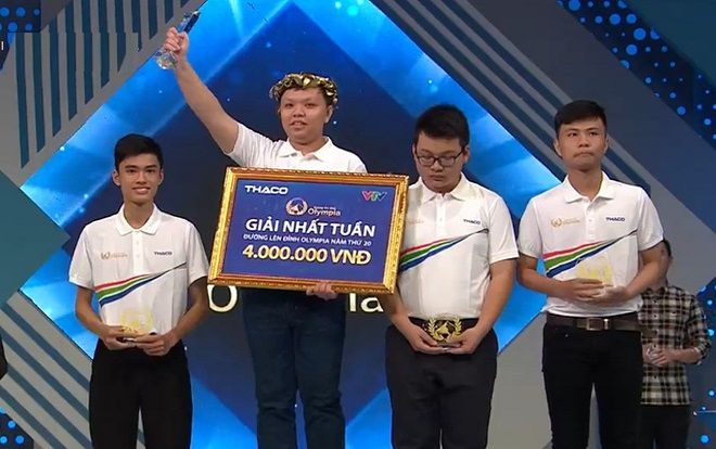 Đường lên đỉnh Olympia: Ngôi đầu liên tục đổi chủ, kịch tính đến tận phần thi cuối cùng