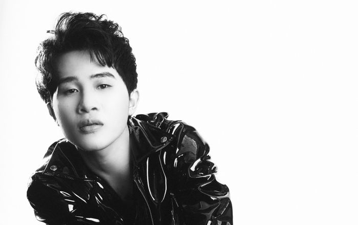 Cập nhật 'nóng tưng bừng' từ phía Jack: 15 giây gửi riêng Đom Đóm, bộ ảnh và đã có 'nhà' mới trên Youtube