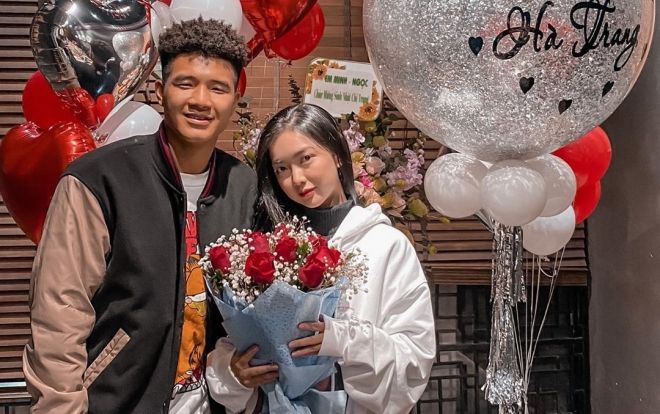 Đức Chinh và bạn gái nóng bỏng ngày càng chăm khoe ảnh tình tứ bên nhau