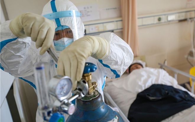 Trung Quốc giải thích vì sao Vũ Hán có nhiều ca bệnh Covid-19 nặng