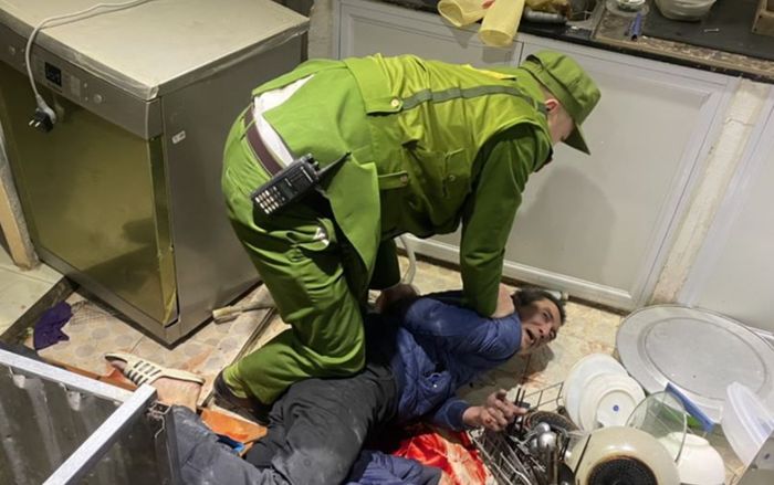 Nghệ sĩ ưu tú Vũ Mạnh Dũng bị anh vợ lên cơn ‘ngáo đá’ đâm tử vong trong đêm