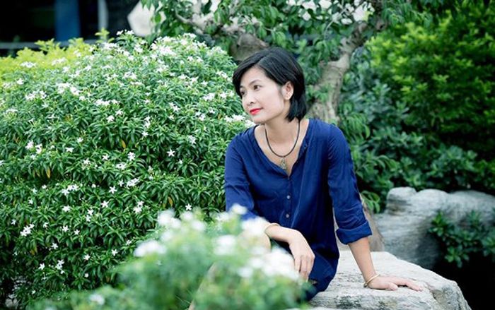 Nhan sắc ngày càng trẻ trung của Thục Khuê - vợ đầu của NSND Công Lý khiến dân tình thảng thốt: 'Lão hóa ngược' rồi!