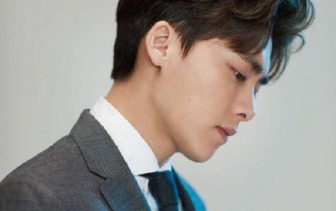 Lý Dịch Phong tiết lộ hình mẫu người yêu lý tưởng, 'xuống tóc' cũng hỏi qua ý fan