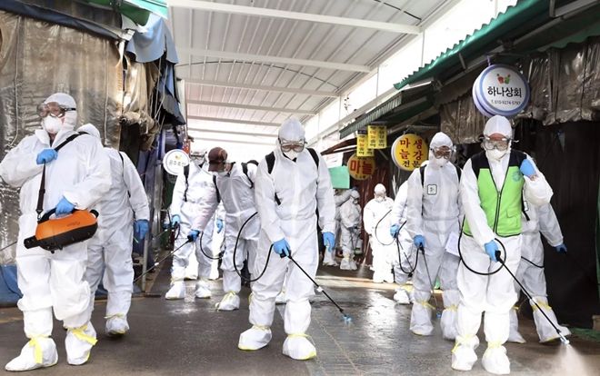 Hàn Quốc ghi nhận 977 người nhiễm và 10 ca tử vong vì COVID-19, trở thành 'ổ dịch lớn thứ 2 thế giới'