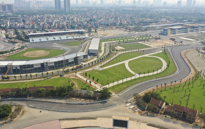 Hoàn thành chặng đua công thức 1 tại Việt Nam: Tổng chiều dài 5,607km, xe chạy 335 km/h vẫn an toàn