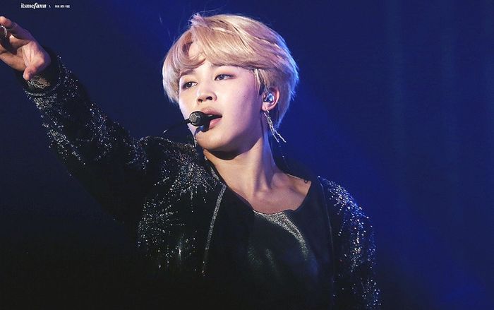 Không cần quảng bá, ca khúc solo của Jimin lọt Top 100 UK: Nghệ sĩ Kpop thứ 2 làm được điều này
