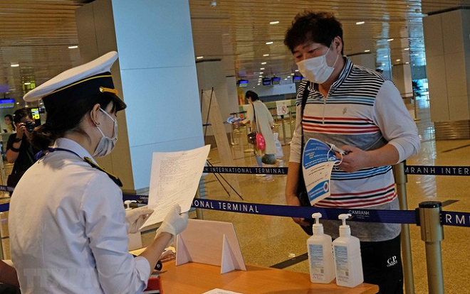 Việt Nam tiến hành khai báo y tế đối với hành khách đến từ Ý và Iran