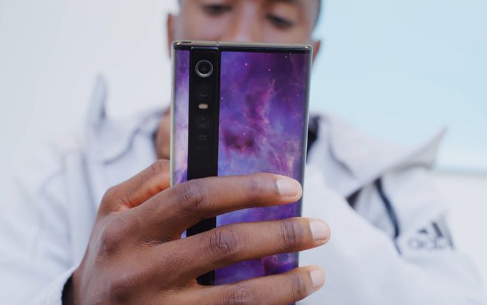 Cận cảnh chiếc smartphone có màn hình bao quanh thân máy của Xiaomi