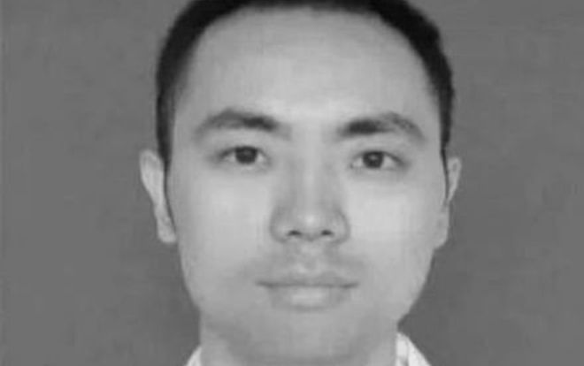 Bác sĩ qua đời sau 36 ngày làm việc liên tiếp chống virus corona