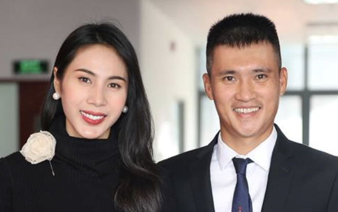Những chuyện tình đẹp của các chàng cầu thủ xứ Nghệ