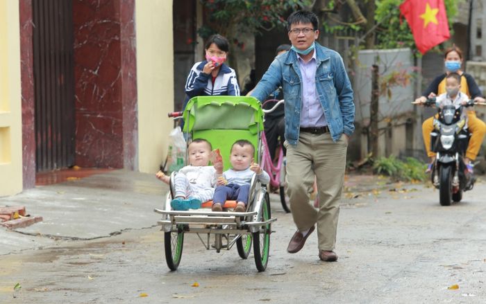 Cuộc sống người dân Sơn Lôi nhộn nhịp trở lại trước giờ dỡ bỏ lệnh phong tỏa, cách ly