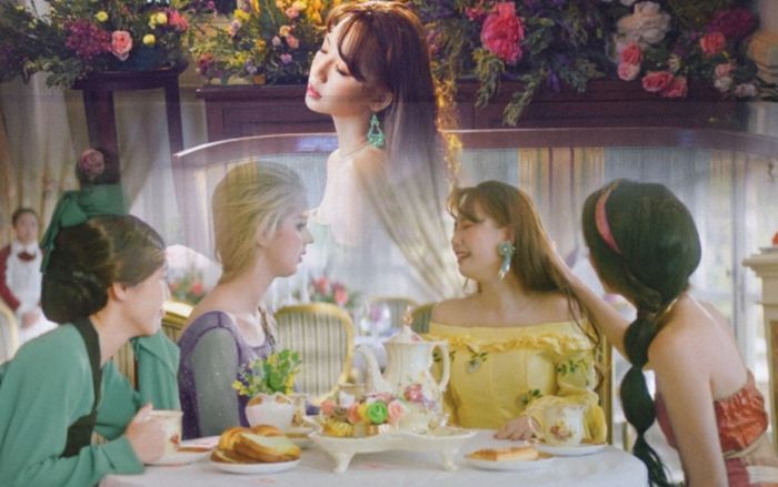 Amee mang cả 'Vũ trụ bánh bèo Disney' vào MV mới, một drama cổ tích chuẩn bị bùng nổ?