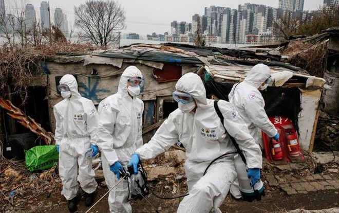 Hàn Quốc thiếu giường bệnh, hàng ngàn người ở 'tâm dịch' Daegu chờ nhập viện