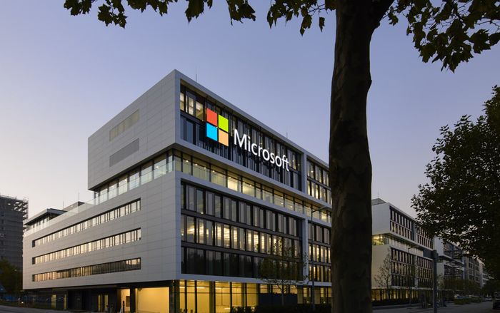 Microsoft cho nhân viên làm việc tại nhà tới cuối tháng 3 vì sợ virus corona