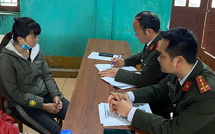 Tung tin nhảm 'máy bay Trung Quốc thả virus corona xuống Việt Nam', cô gái bị phạt nặng