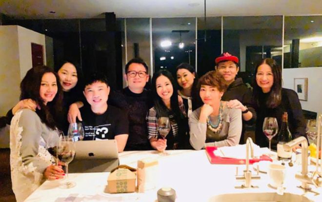 Choáng ngợp vì biệt thự siêu đẹp, siêu sang trên đỉnh đồi Hollywood của diva Hồng Nhung