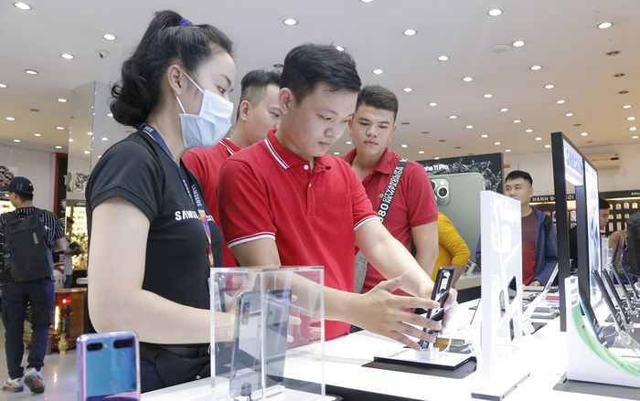 Bộ ba Galaxy S20, S20+ và S20 Ultra chính thức mở bán ở Việt Nam