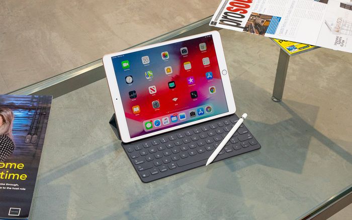 Thừa nhận lỗi nghiêm trọng, Apple sửa iPad Air miễn phí cho người dùng