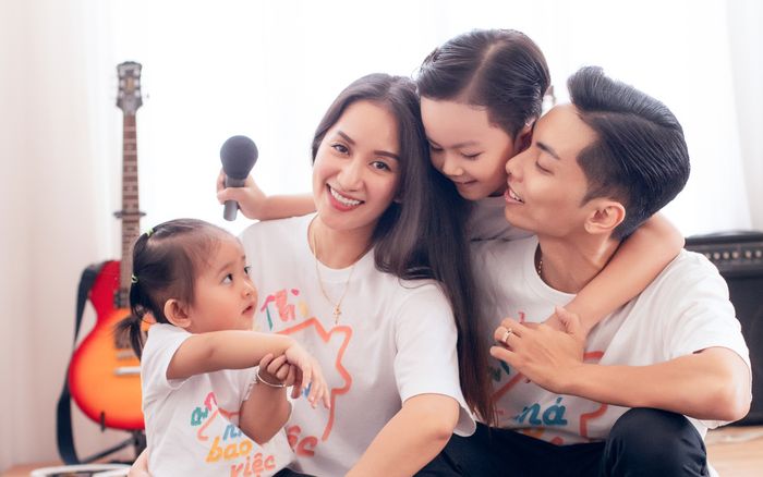 Vợ chồng Khánh Thi phân chia chăm con khi dịch nCoV bùng nổ tại Việt Nam