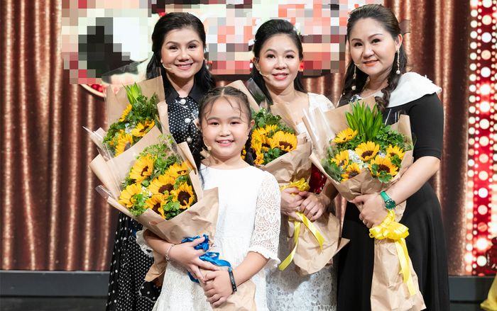 Gặp gỡ gia đình giàu truyền thống tuồng cổ của NSƯT Tú Sương