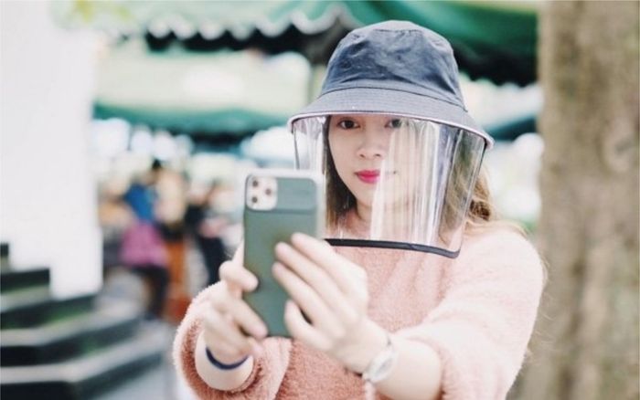 Mũ chống dịch Corona gây sốt giữa mùa nCoV-19, hiệu quả thực sự ra sao?