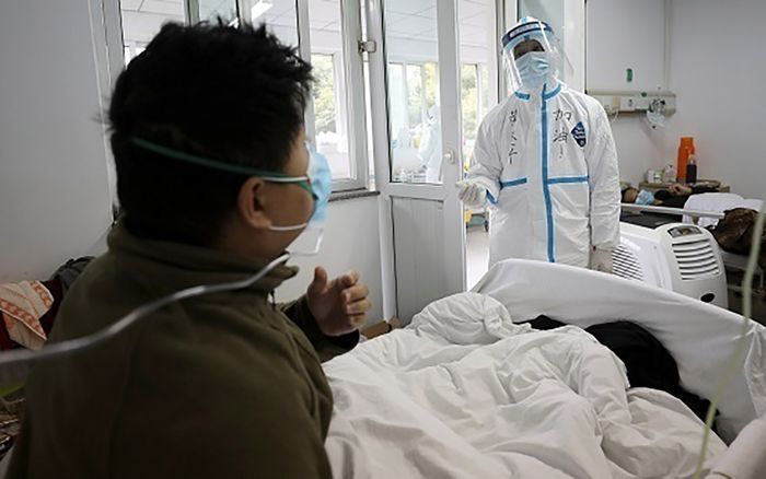 Trung tâm Anh tuyển người tiêm thử virus corona để nghiên cứu, lương hơn 100 triệu đồng