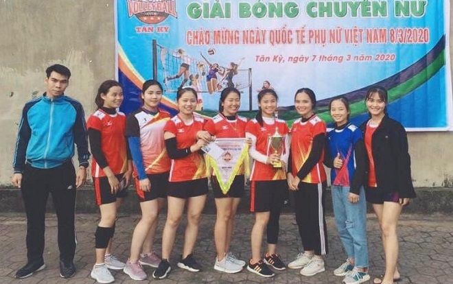 Nữ sinh du học Hàn Quốc đang cách ly COVID-19 vẫn dự giải bóng chuyền