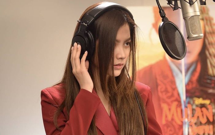 'Tình đầu' Baifern Pimchanok xác nhận lồng tiếng cho 'Mulan' bản Thái!