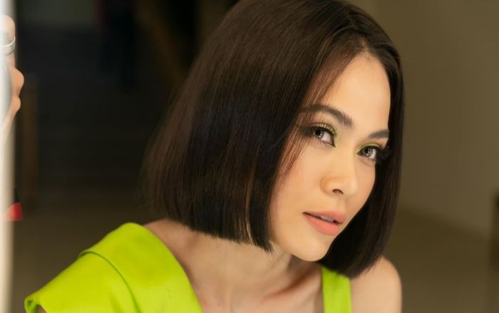 Cư dân mạng phản ứng ra sao khi Mâu Thuỷ chia tay bạn trai 8 năm vì… mua nhầm size giày