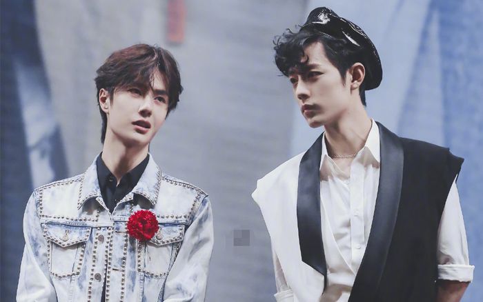 Hướng phát triển sau khi nổi tiếng của nam minh tinh lưu lượng: Tiêu Chiến tuột dốc, Vương Nhất Bác ổn định