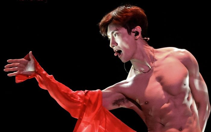 Sau 17 năm ra mắt, Changmin (TVXQ) sẽ chính thức debut solo vào tháng 4 tới!