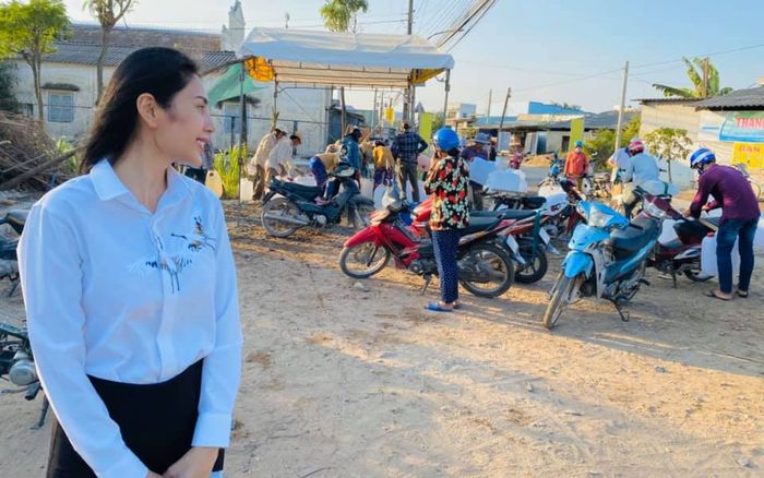 Gần 40 giờ kêu gọi, Thuỷ Tiên nhận được hơn 6 tỷ để ủng hộ nông dân miền Tây