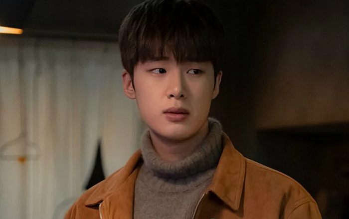 Diễn viên Kim Dong Hee bị chỉ trích vì thiếu 'thần thái phản diện' trong phim Itaewon Class