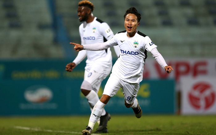 V.League 2020 đá kiểu mới: TPHCM, HAGL, Hà Nội FC đua vô địch?