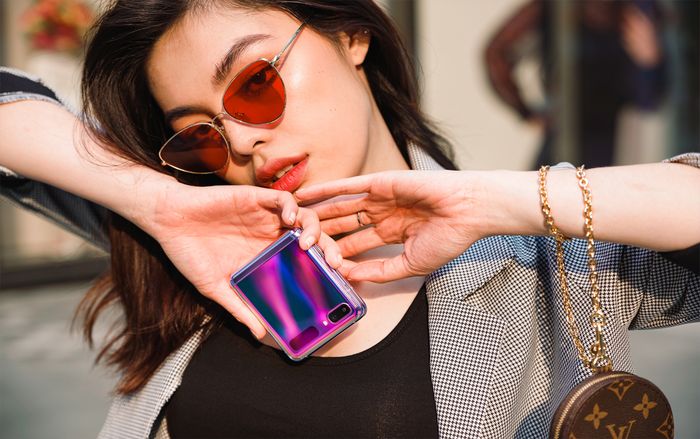 Công nghệ và thời trang 'hoà ca' trong bản hợp xướng của Galaxy Z Flip