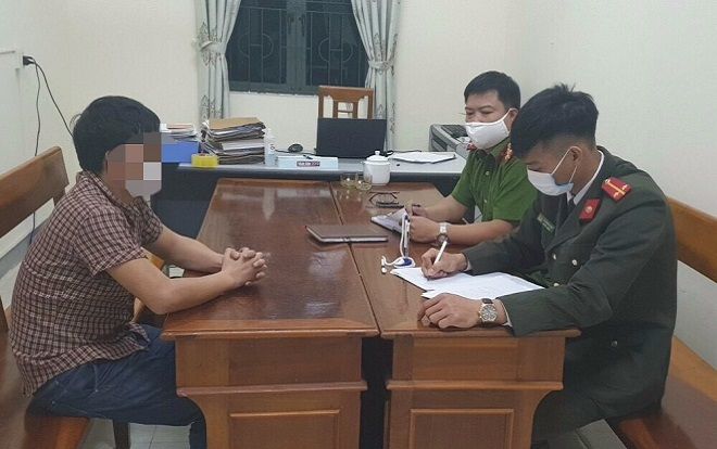 Triệu tập nam thanh niên đăng 'dịch corona lan tràn cả làng'