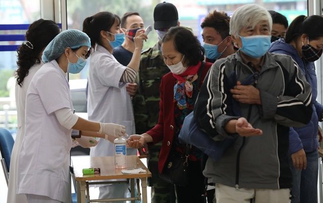 Hôm nay, gần 1.200 khách từ vùng dịch về sân bay Nội Bài