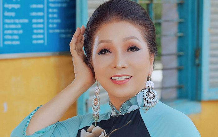 NSND Bạch Tuyết gây ấn tượng khi hát 'Ông bà anh thời COVID-19' phiên bản vọng cổ