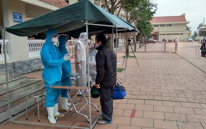 Nghệ An tạm dừng tiếp nhận người ngoài tỉnh đến cách ly vì 'quá tải'