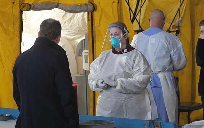 Bệnh nhân Mỹ choáng với hóa đơn hơn 810 triệu đồng tiền điều trị COVID-19: 'Tôi chẳng quen ai có nổi số tiền lớn như vậy'