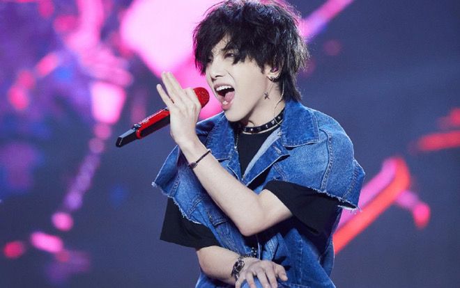 Hoa Thần Vũ bị phê bình do không hiểu rõ về nhạc lý